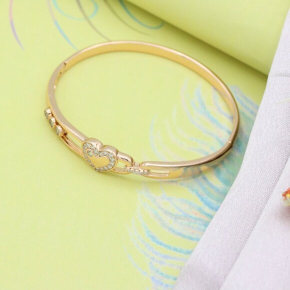 Rose Gold Bangle with Crystal Heart Center, XPBL0579 - Picture 3 of 12